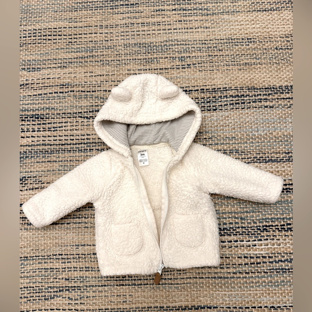 LIKE NEW! Carter’s baby winter jacket, size 3months